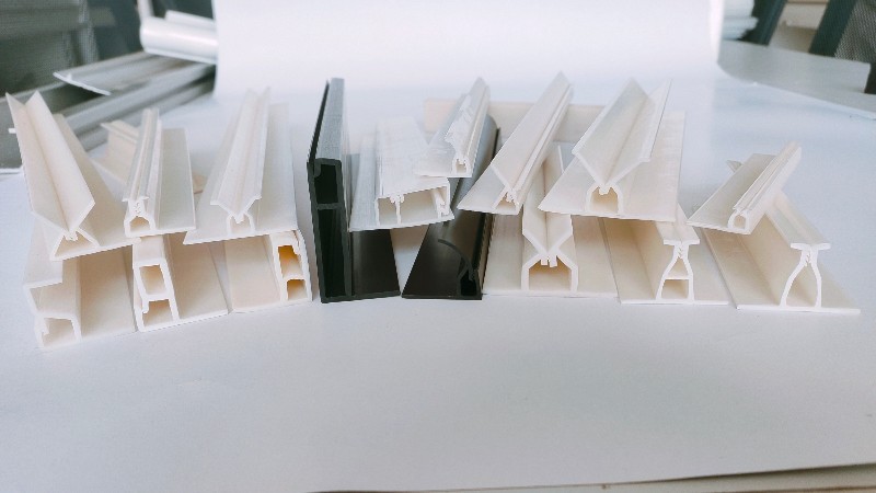 軟包型條夾條型號(hào)圖片——上海瑞綻塑料制品有限公司